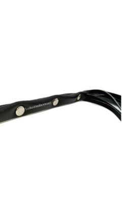 Látigo de Cuero Con MangoCorto y Taches - comprar online