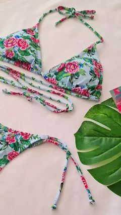 Bikini triangulo Con Tiras Cruzadas