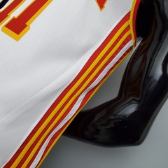 Imagem do Atlanta Hawks Young # 11 camisa branca da NBA