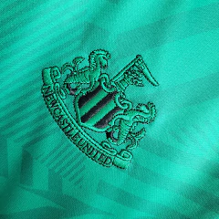 Camisa Verde Newcastle na internet