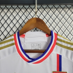 Camisa Branca Lyon 23/24 na internet