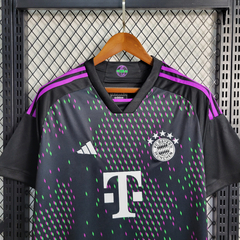 Camisa Bayern Munique 23/24 na internet