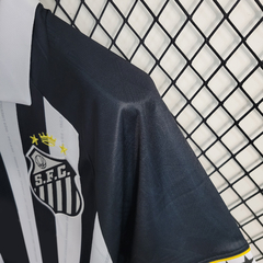 Camisa do Santos 23/24 na internet