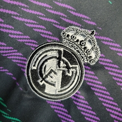 Camisa Real Madrid Treino 23/24 na internet
