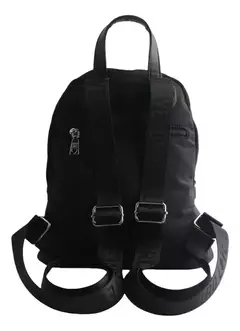 Mochila Urbana Las Oreiro en internet