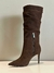 Bota Slouchy Cano Longo Salto Fino Couro Nobuck Marrom Carrano - Sapato de boneca