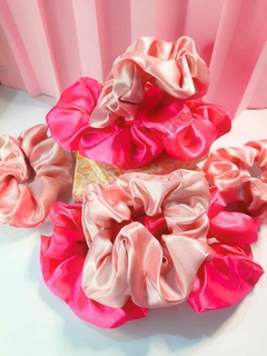 scrunchie (xuxinha) CETIM - SevenBliss makeup