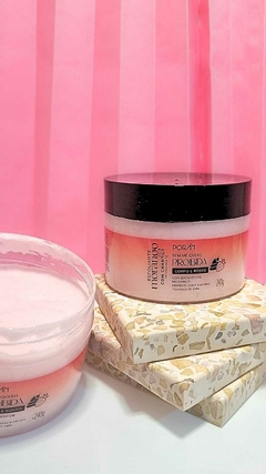Esfoliante corpo e rosto Morango com Chantilly Poran