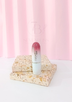 Batom Matte Febella Lip Color na internet