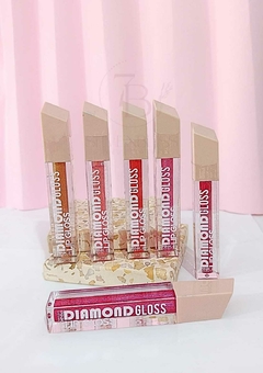 Lip Gloss Diamond Pink 21 na internet