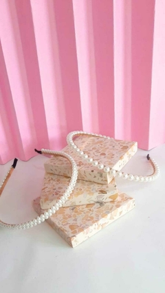 Tiara arquinho c/ pérola - comprar online