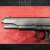 Quadro Decorativo Pistola Colt 1911 ACP / Fundo Vermelho - GALAGAN STORE