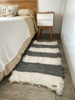 Alfombra rayas gruesas gris