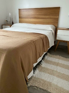 Pie de cama Canela