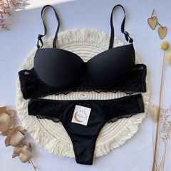Conjunto Dafne Negro (C-823) en internet