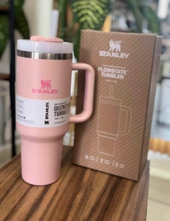 Vaso Quencher Tumbler Stanley 1.18l en internet