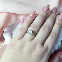 Anel Banhado a Ouro Solitário Zirconia 08mm N17