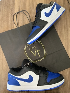 Tênis Jordan Low
