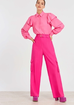 Camisa com recortes