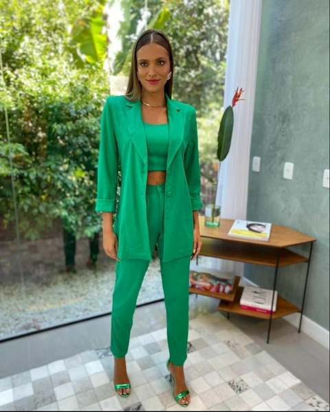 Calça pantalona alfaiataria linho