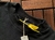 Camiseta Essentials na internet