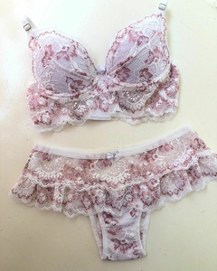 CONJUNTO LÍVIA