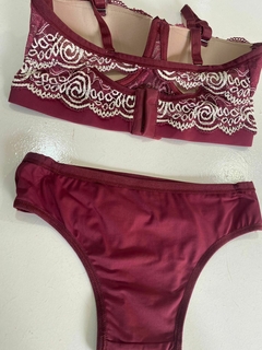 CONJUNTO BICOLOR VALENTINA na internet