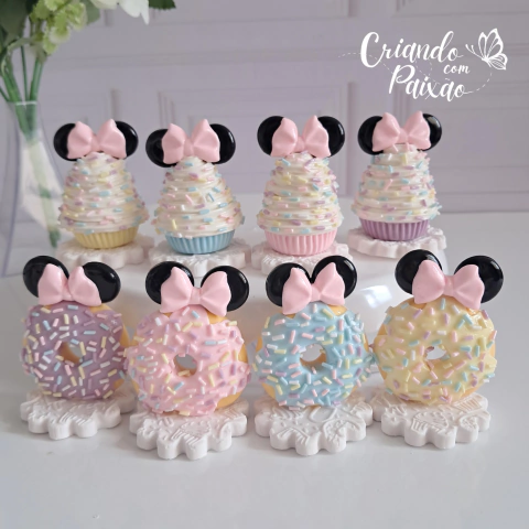 Kit's Apliques Donuts e Cupcakes Minnie Mouse Confeitaria • Feitos em Biscuit - comprar online