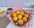Bolinhas de Queijo Cenográficos • Feito de Biscuit - comprar online