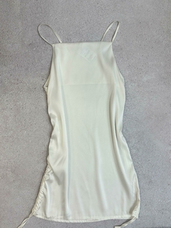 VESTIDO FRUNCE SATEN en internet