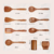 Conjunto 9 Peças Utensílios de Cozinha | Madeira Teca - TG Home Brasil - Decoração para sua casa e ambientes
