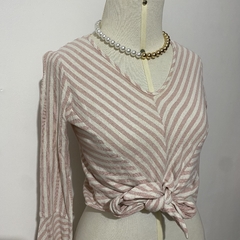 Blusa listrada de amarração - TAM P na internet