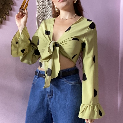 Blusa cropped de amarrar - comprar online