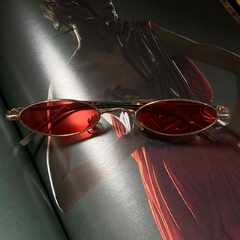 Óculos vintage oval vermelho