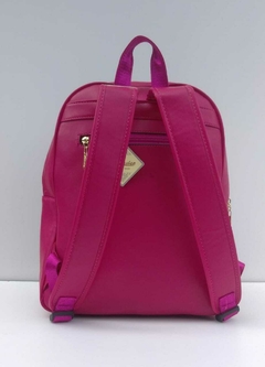 Mochila Camila na internet
