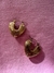 Aretes corazón abierto rayas textura