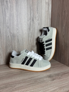 Adidas Campus Gris Negro en internet