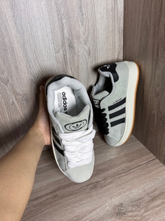 Adidas Campus Gris Negro en internet