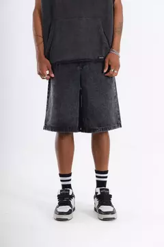 Bermuda Rocky Black en internet