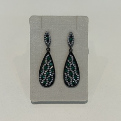 Aros de plata negra con cubics blancos y verdes