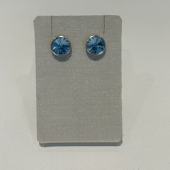Aros circulares con cristal celeste