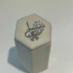 Anillo flor