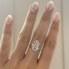 Anillo de plata mano de fatima con cubics