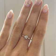 Anillo de plata flor con cubics