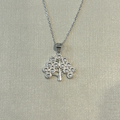 Cadena con dije árbol