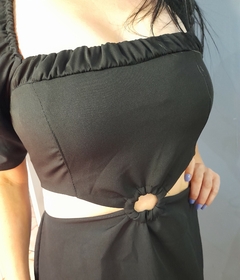 Vestido feminino com argola aberto nas costas - comprar online