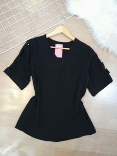 Blusa feminina preta manga curta casual na internet