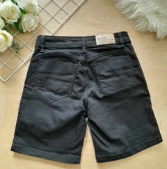 Shorts Bermuda meia coxa jeans sarja feminino preto - loja online