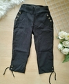 Calça capri preta feminina adulto bengaline
