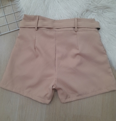 Shorts bege feminino alfaiataria com cinto - loja online